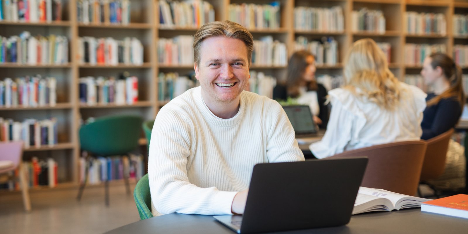 Forside_Studentmiljø_Kalfaret_2025_DSC3328