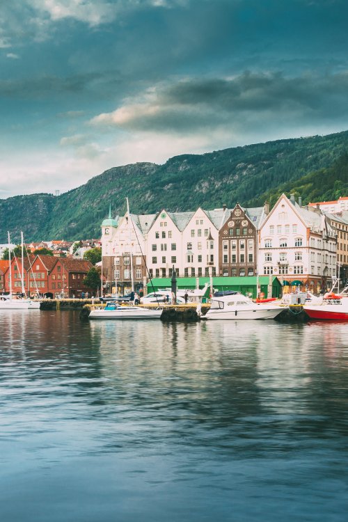 bergen-norway-view-of-historical-architecture-b-2021-08-26-23-05-53-utc