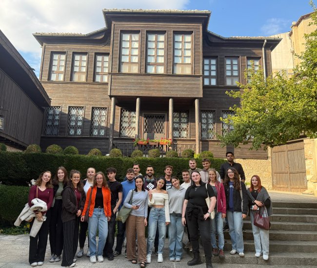 0a8db9c4-208c-42bb-b9bd-8d148180b1ff