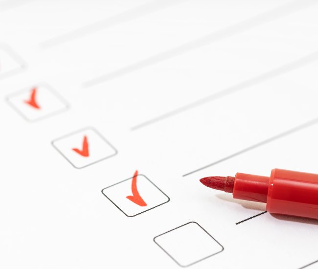 checklist-sheet-and-red-marker-check-list-complet-2025-02-22-09-31-49-utc