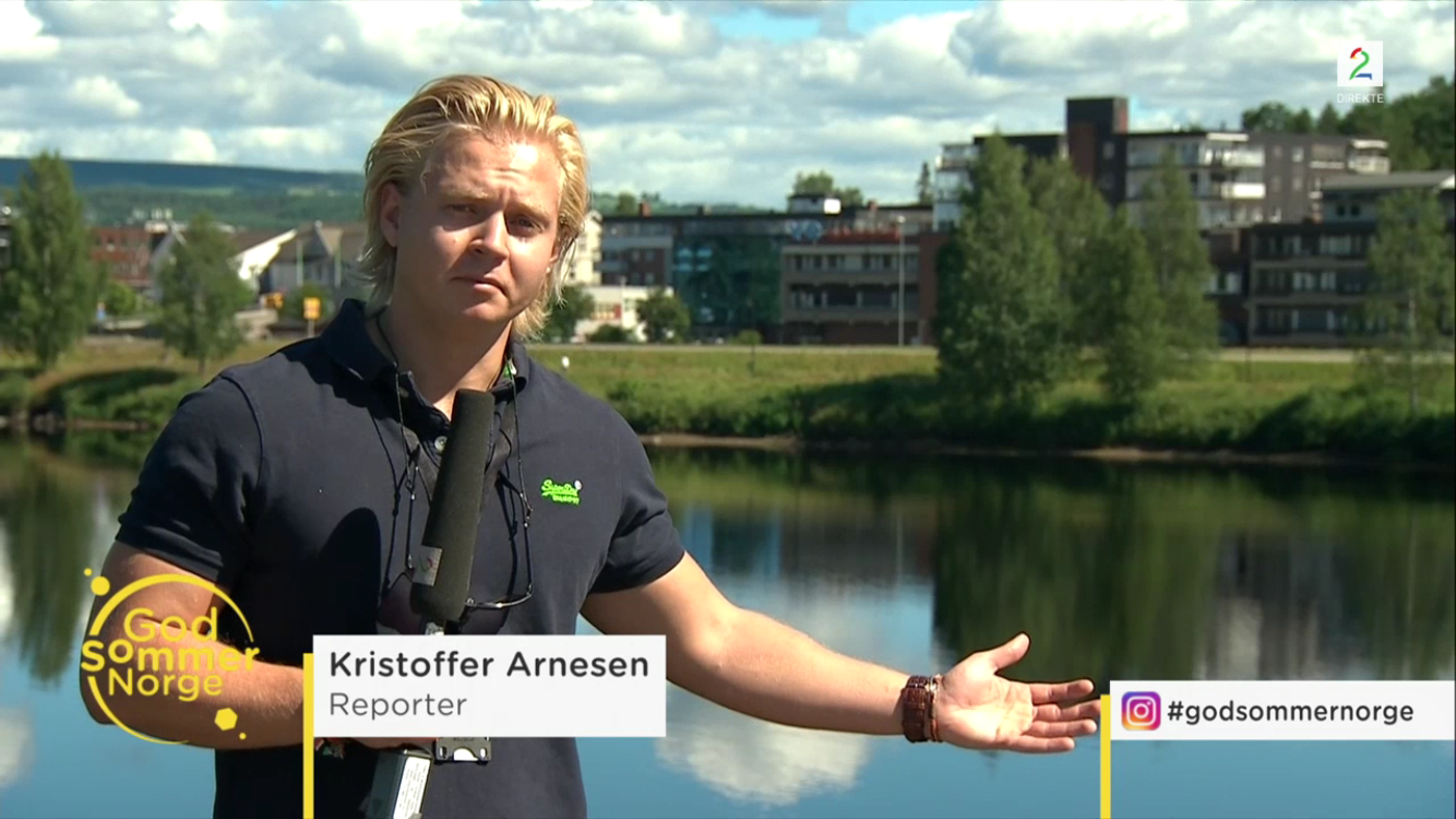 Kristoffer Arnesen som reporter i God Sommer Norge. Foto: Skjermdump TV2