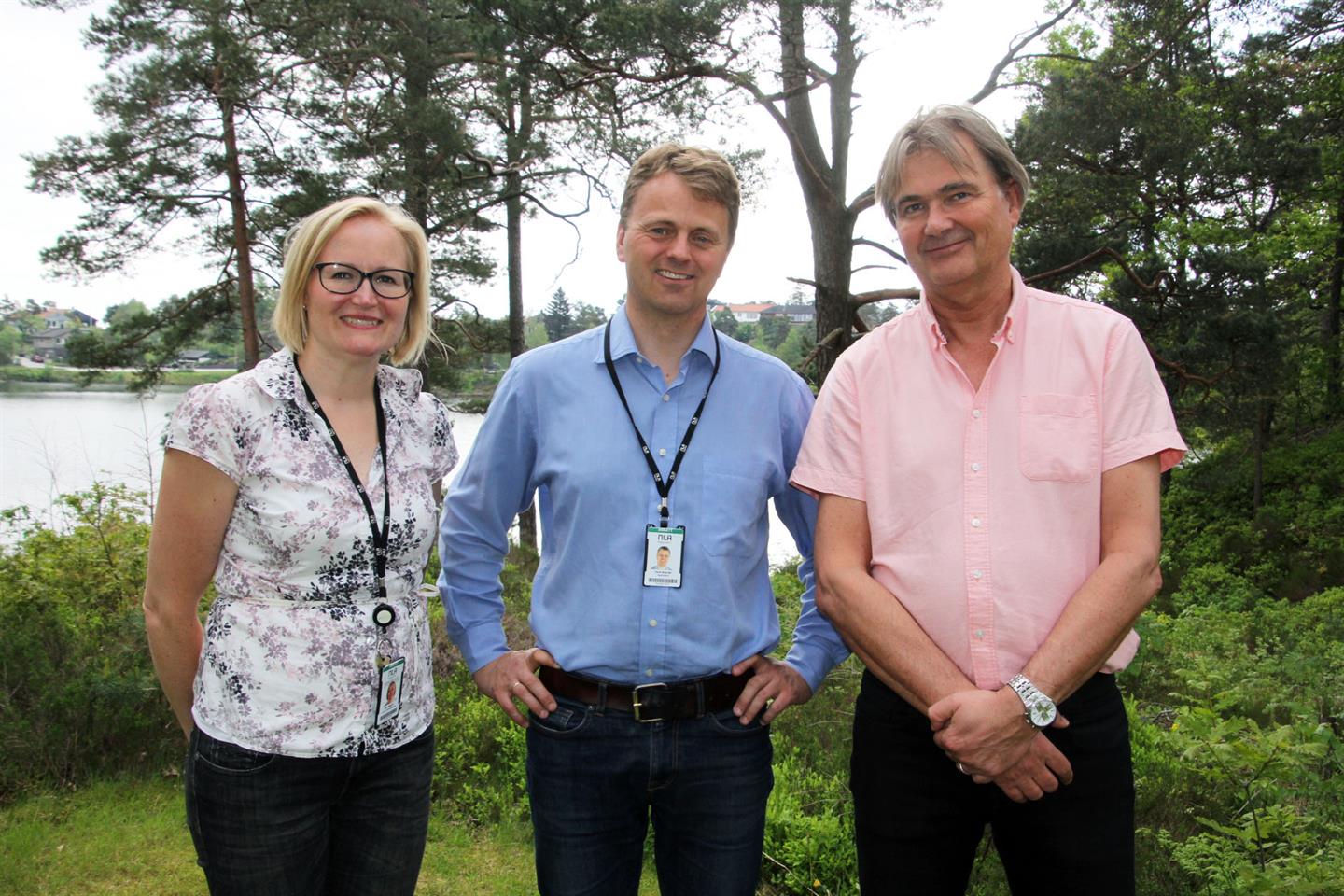 Mari Sagulin, Terje Skjerdal og Øyvind Økland gleder seg over tildelingene av prosjektmidler til NLA høgskolen.  
