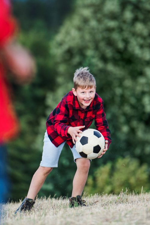 group-of-school-children-standing-on-field-trip-in-2025-10-11-13-58-20-utc